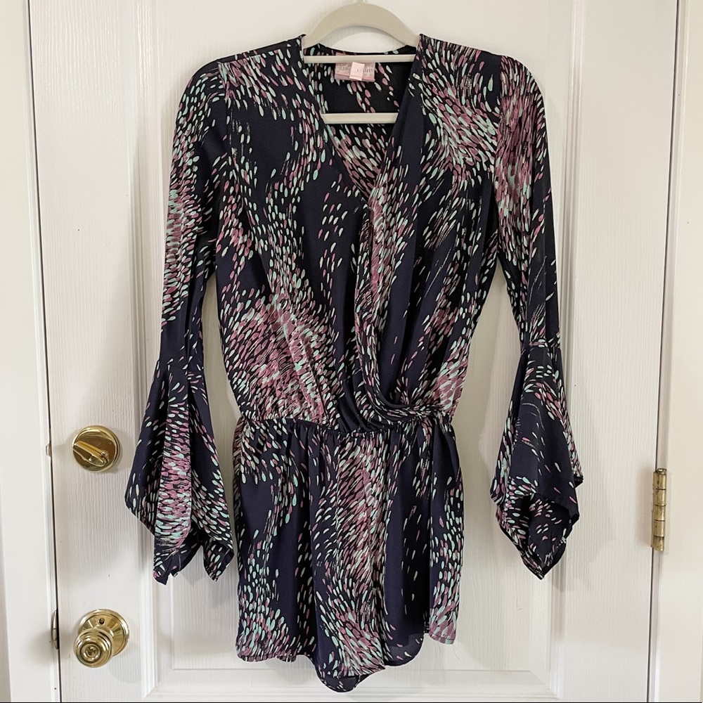 Romeo & Juliet Couture Wrap Bell Sleeve Romper Sm